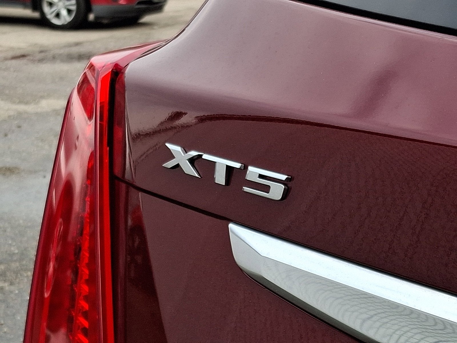 2018 Cadillac XT5 Luxury FWD