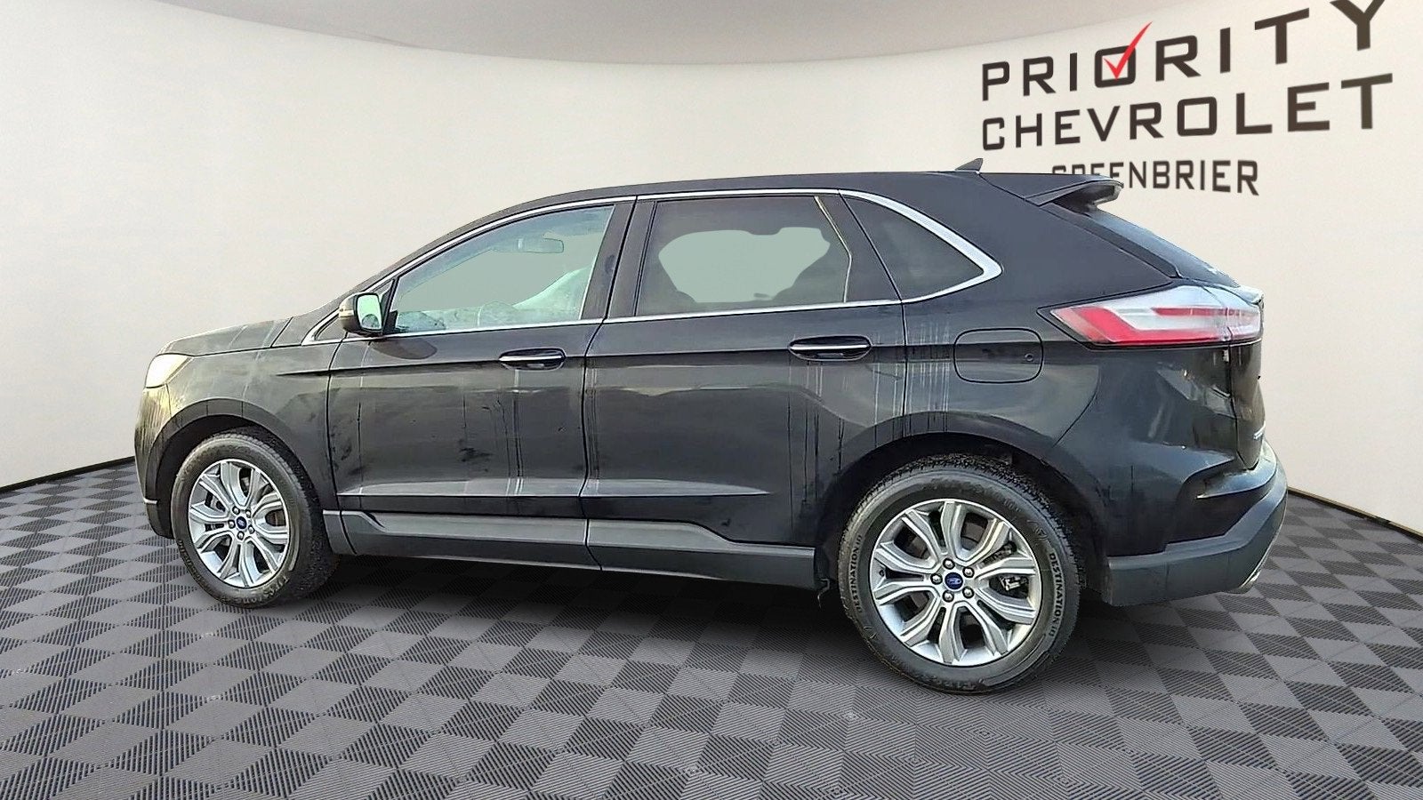 2022 Ford Edge Titanium