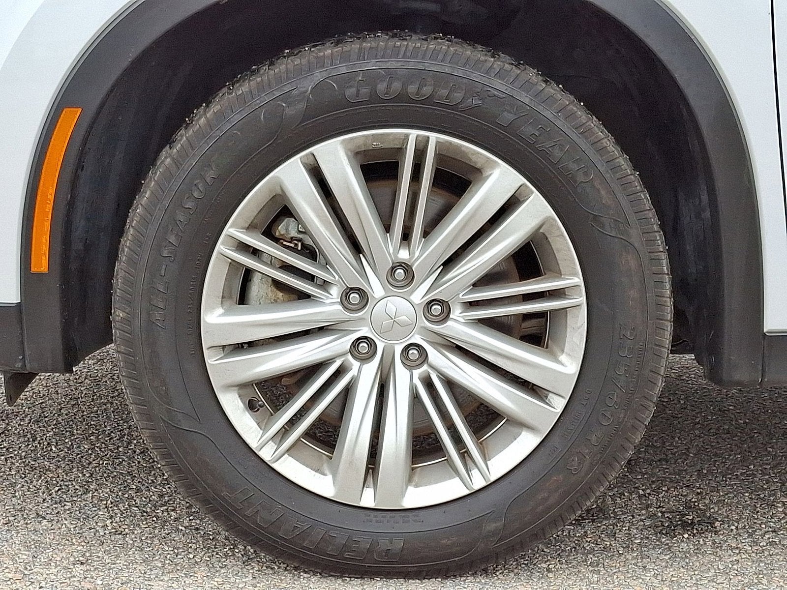 2024 Mitsubishi Outlander ES 2.5 2WD