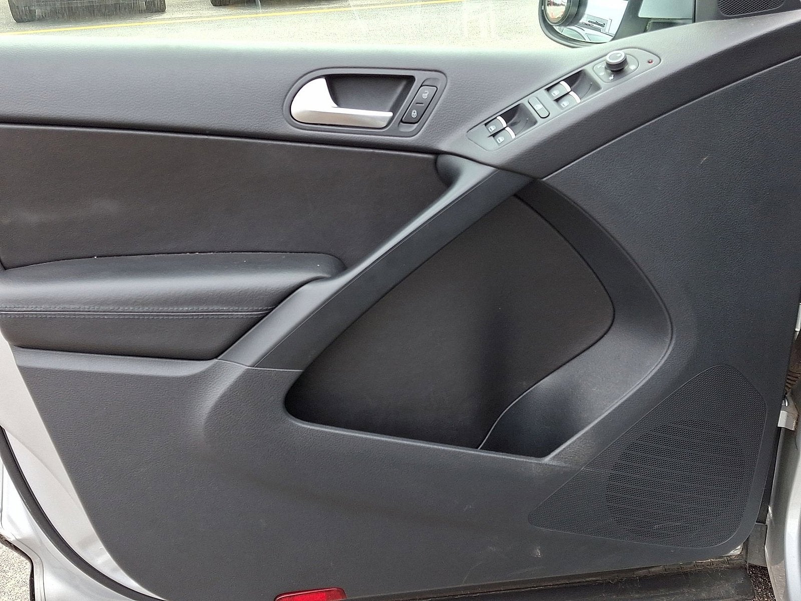 2016 Volkswagen Tiguan SE