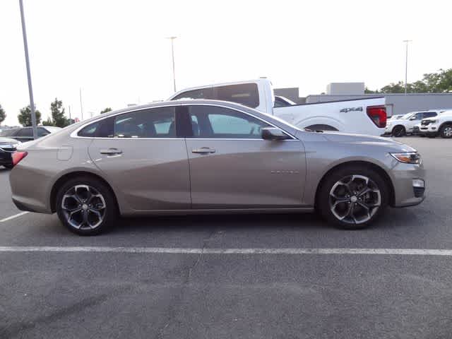 2023 Chevrolet Malibu LT w/1LT