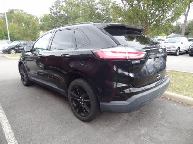 2022 Ford Edge SE