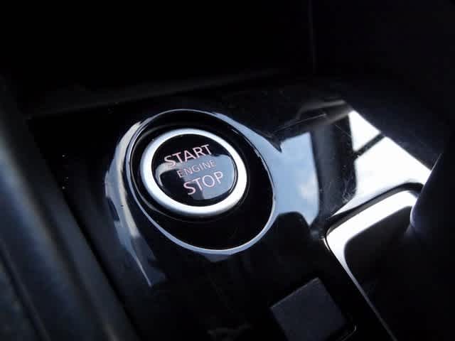 2023 Nissan Versa 1.6 SV