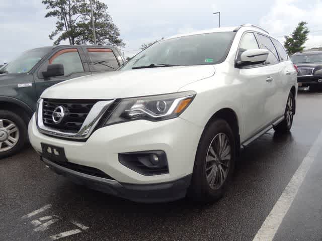 2017 Nissan Pathfinder SV