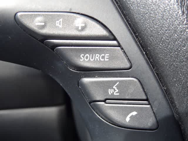 2017 Nissan Pathfinder SV