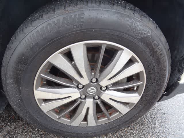 2017 Nissan Pathfinder SV