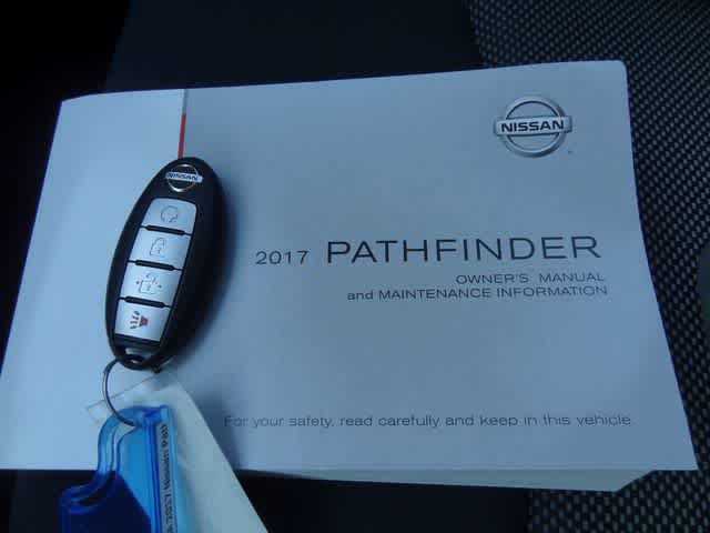 2017 Nissan Pathfinder SV