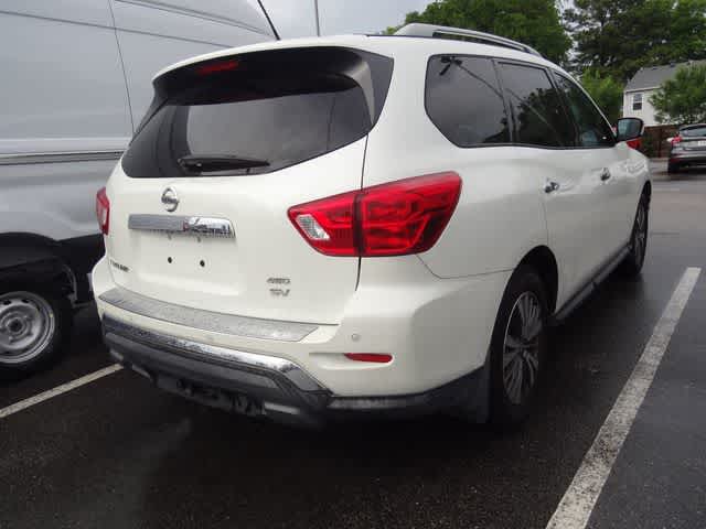 2017 Nissan Pathfinder SV