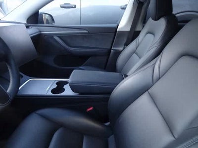 2025 Tesla Model Y Long Range