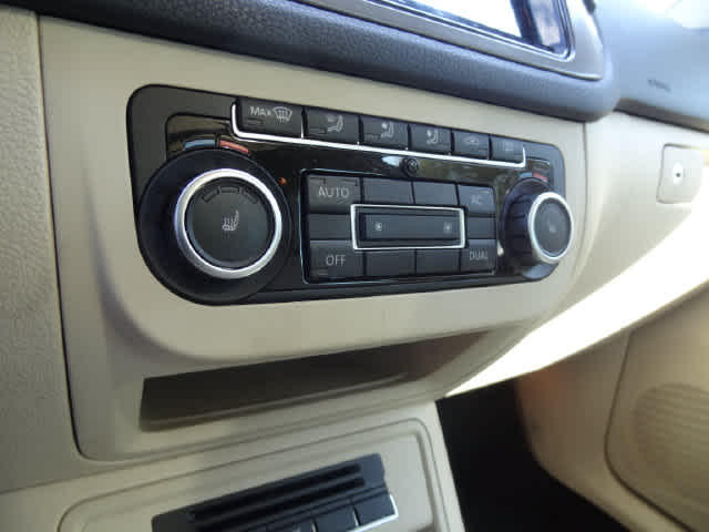 2011 Volkswagen Tiguan Base
