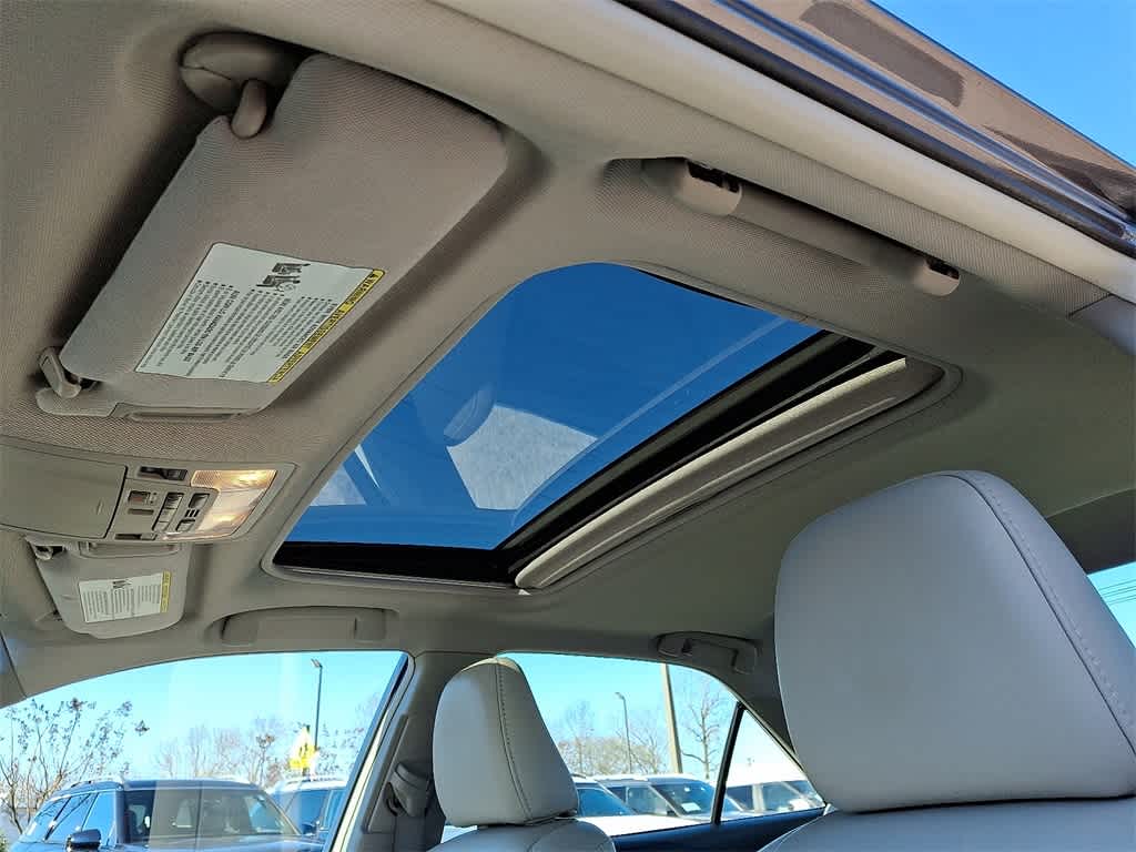 2014 Toyota Camry Hybrid XLE