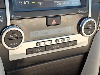 2014 Toyota Camry Hybrid XLE