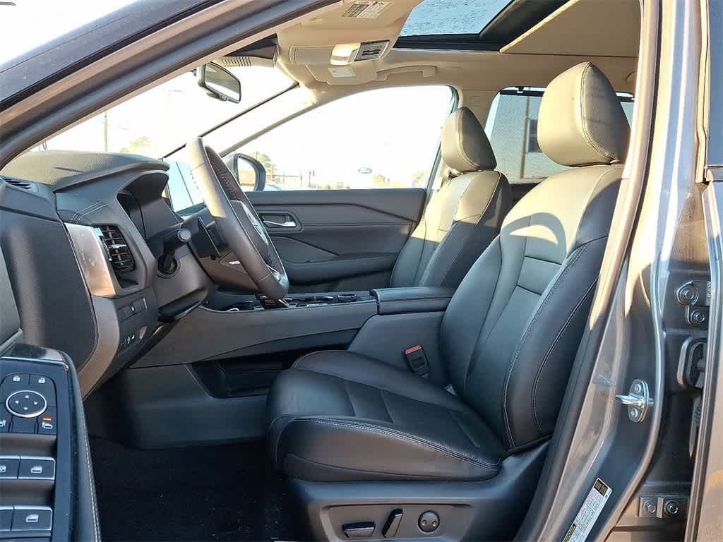 2024 Nissan Rogue SL