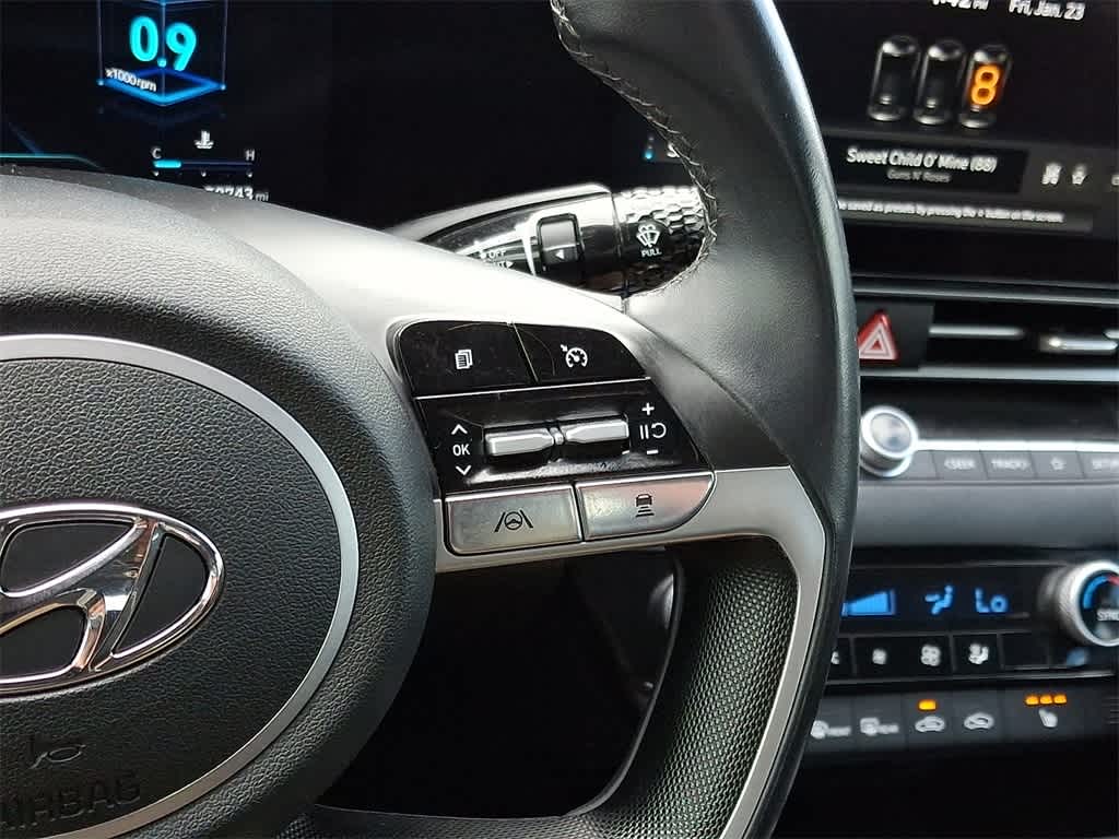 2023 Hyundai Elantra SEL