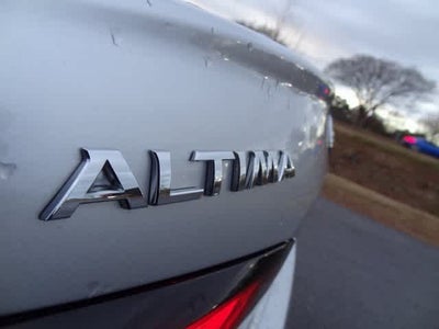 2022 Nissan Altima 2.5 SR