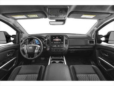 2023 Nissan Titan SV
