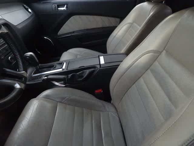 2014 Ford Mustang V6 Premium