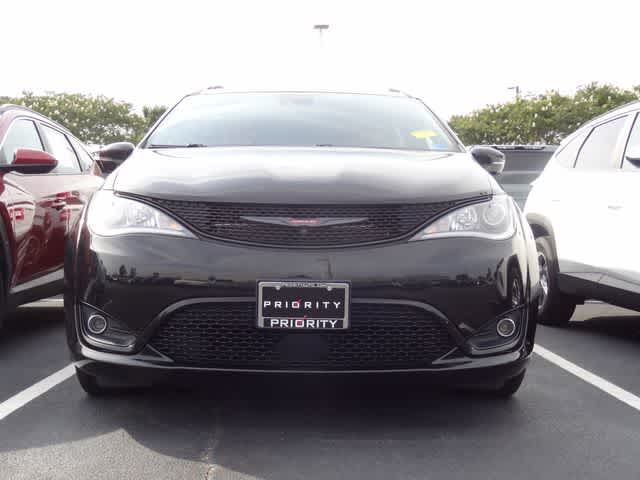 2020 Chrysler Pacifica Hybrid Red S