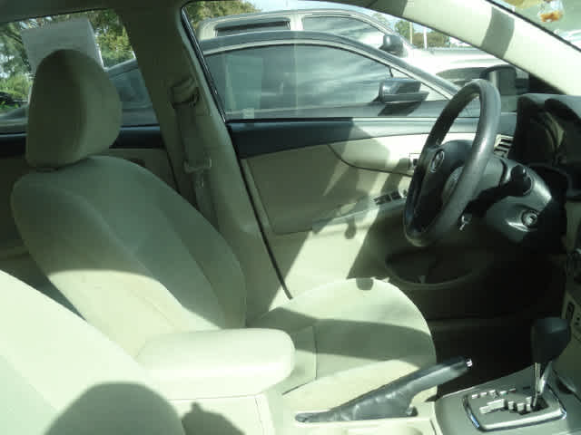 2011 Toyota Corolla LE