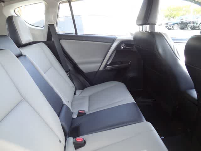 2017 Toyota RAV4 Platinum