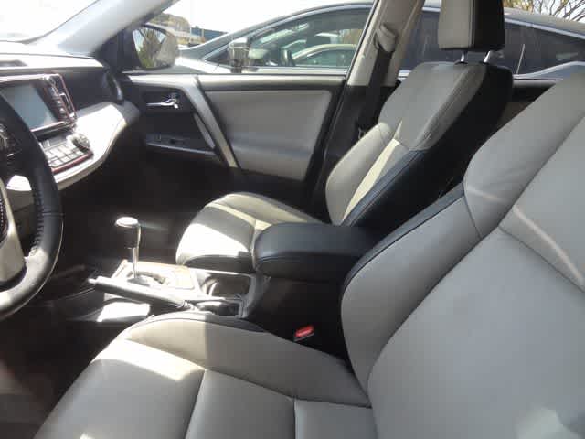 2017 Toyota RAV4 Platinum