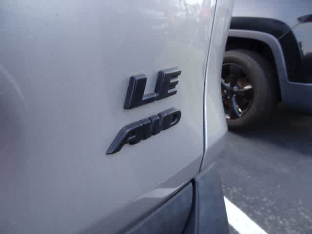 2023 Toyota RAV4 LE