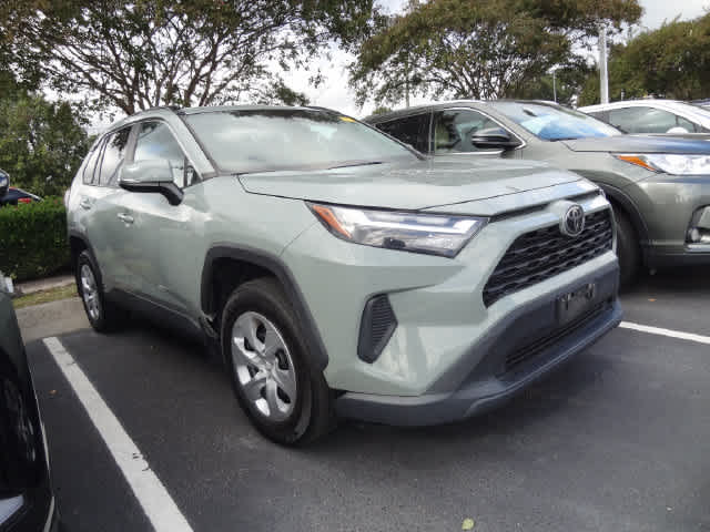2023 Toyota RAV4 XLE