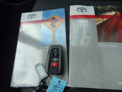 2024 Toyota RAV4 XLE