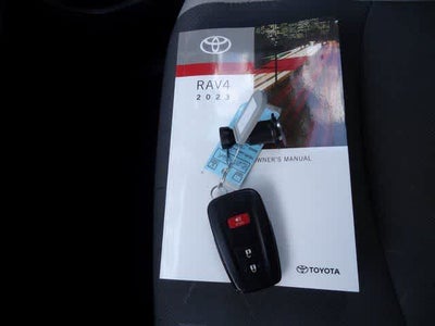 2023 Toyota RAV4 XLE