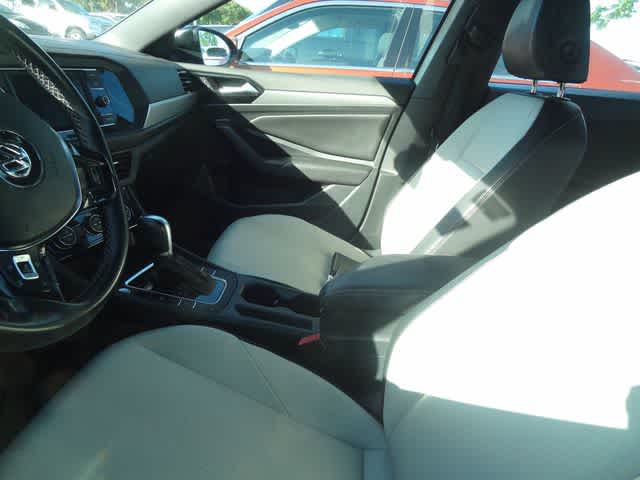 2019 Volkswagen Jetta R-Line