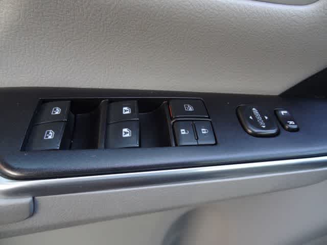 2017 Toyota Camry Hybrid LE