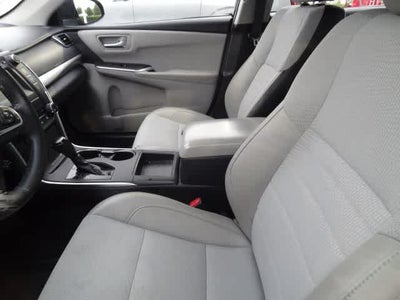 2017 Toyota Camry SE