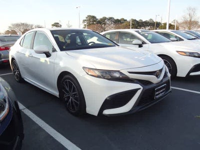 2023 Toyota Camry SE