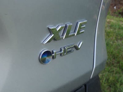 2025 Toyota RAV4 Hybrid XLE