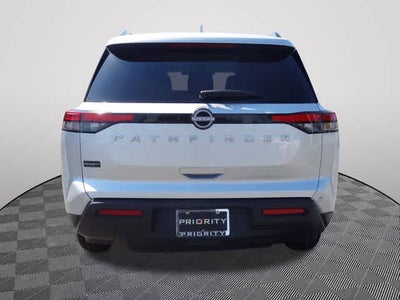 2025 Nissan Pathfinder SV