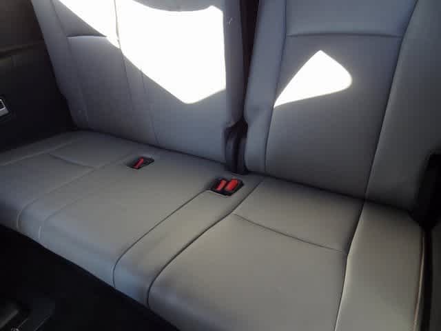 2023 Toyota Highlander Hybrid Bronze Edition