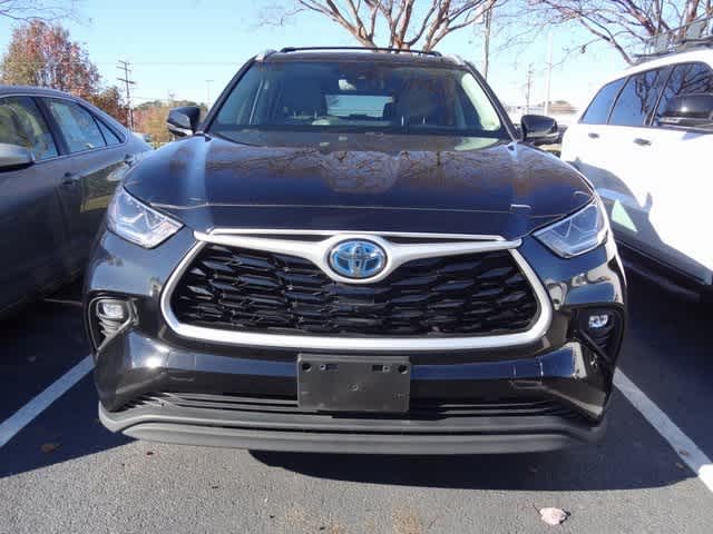 2023 Toyota Highlander Hybrid Bronze Edition