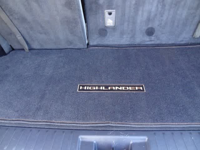 2023 Toyota Highlander Hybrid Bronze Edition