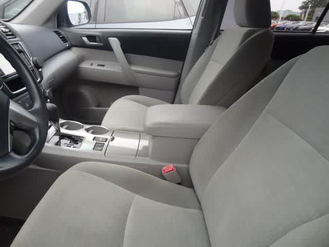 2013 Toyota Highlander Plus