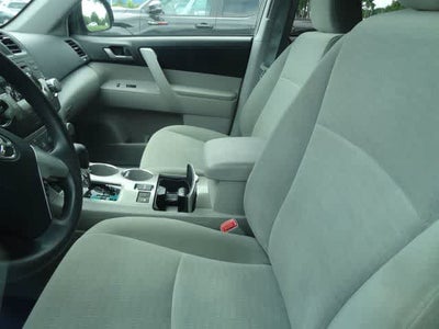 2012 Toyota Highlander 4WD 4dr V6 (Natl)