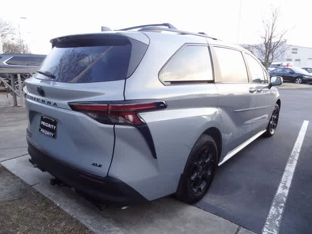 2025 Toyota Sienna Woodland Edition