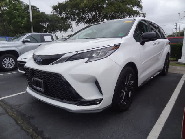 2023 Toyota Sienna XSE