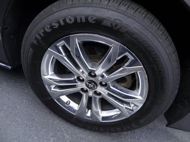 2023 Toyota Sienna Platinum