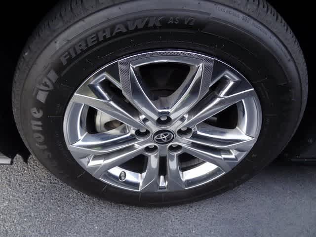 2023 Toyota Sienna Platinum