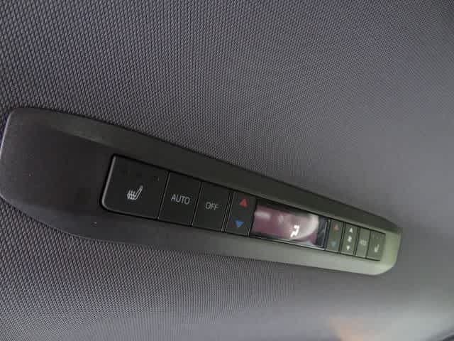 2023 Toyota Sienna Platinum