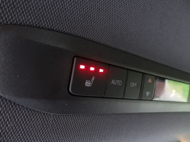2023 Toyota Sienna Platinum