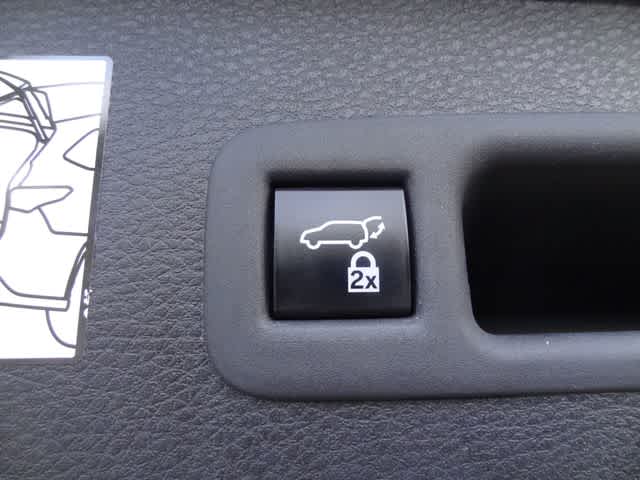 2023 Toyota Sienna Platinum