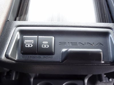 2023 Toyota Sienna Platinum