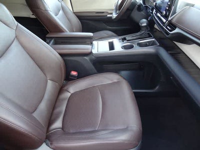 2023 Toyota Sienna Platinum