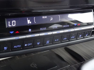 2023 Toyota Sienna Platinum